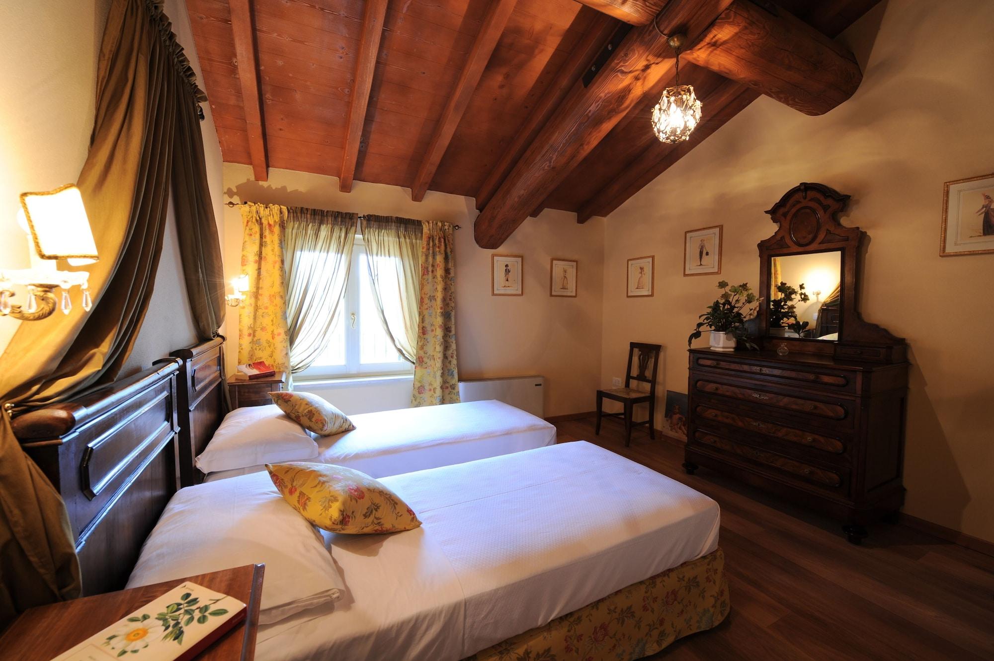 Relais Corte Paradiso 페스키에라델가르다 외부 사진